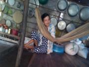 Đôi vợ chồng bại sản vì vay tiền chơi xổ số